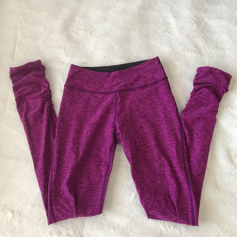 Beyond Yoga Magenta Space Dye Ruched Leggings